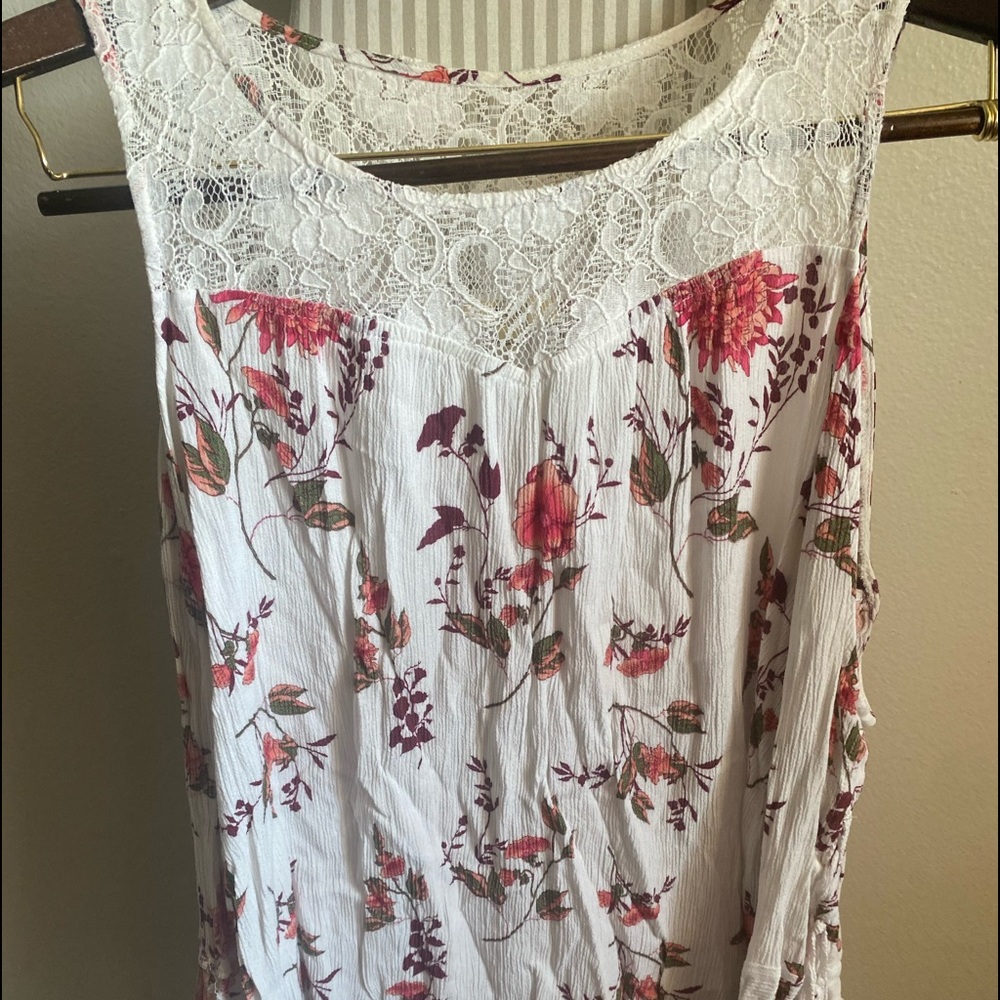 Open Shoulder Floral Top